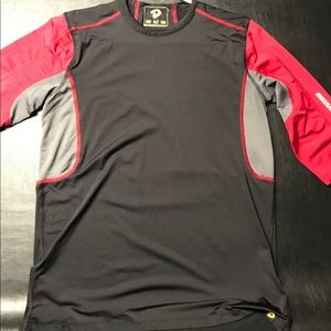 Demarini men’s medium compression 3/4 sleeve shirt